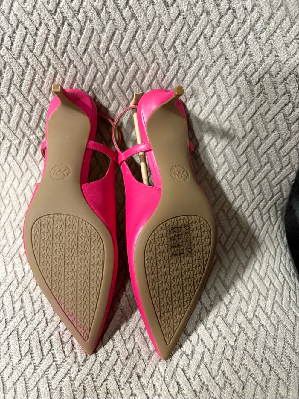 Michael Kors Pointed Slingback Heels in Hot Pink - Picture 4 of 7